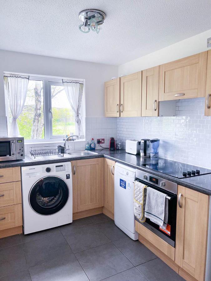 Lovely 2 Bedroom Flat With Free Parking, Great Transport Links To Central London, The Excel Centre, Canary Wharf And The O2! Eksteriør billede